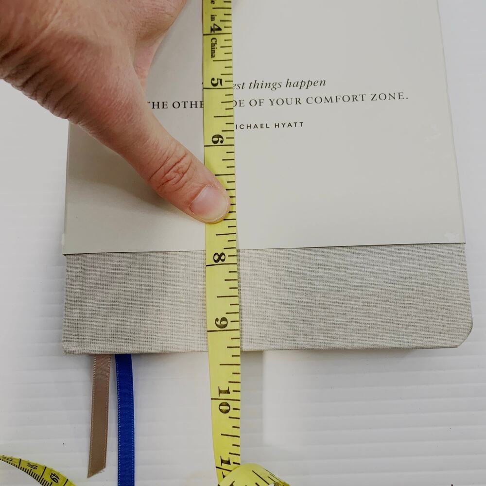Full Focus Planner Michael Hyatt Journal Hardcover Quarterly Beige 9x6" UNUSED - Picture 6 of 7